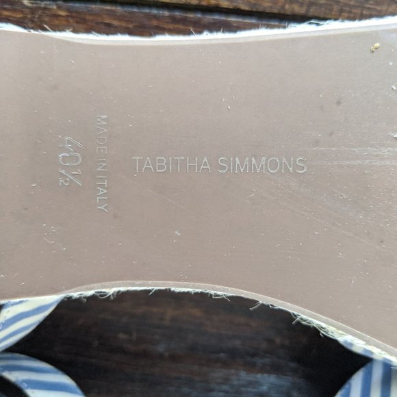 Tabitha Simmons sandals with eyelet designs - Picture 7 of 7